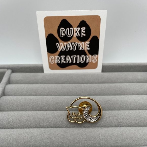 Vintage MerCat Avon Pin - Picture 1 of 3